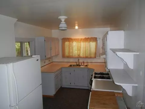 856 NW Ogden Ave, Bend, OR 97701 photo 9