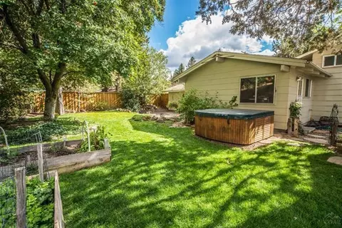 1126 NE Burnside Ave, Bend, OR 97701 photo 18