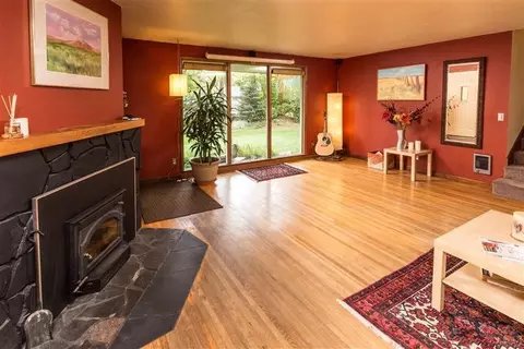 1126 NE Burnside Ave, Bend, OR 97701 photo 4