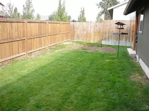 20593 NE Prospector Loop, Bend, OR 97702 photo 8