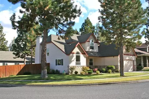 19895 Powers Rd, Bend, OR 97702 photo 2
