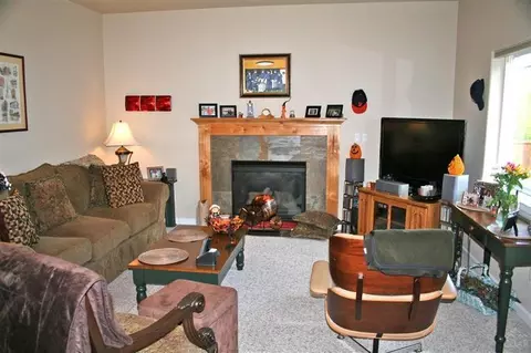 19895 Powers Rd, Bend, OR 97702 photo 7