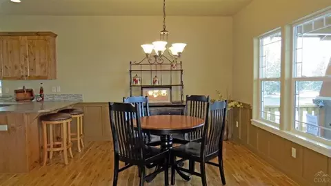 2989 NE Hope Dr, Bend, OR 97701 photo 4