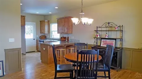 2989 NE Hope Dr, Bend, OR 97701 photo 6