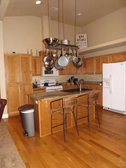 20764 Beaumont Dr, Bend, OR 97701 photo 8