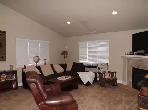 20764 Beaumont Dr, Bend, OR 97701 photo 6