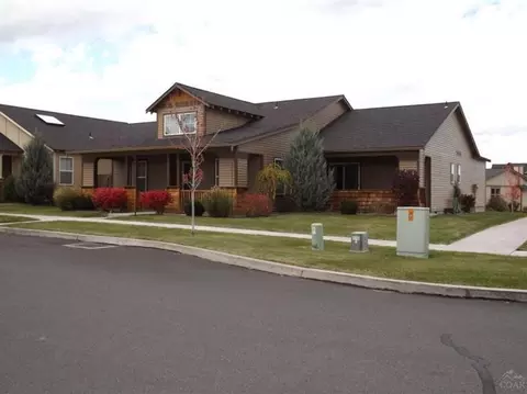 20764 Beaumont Dr, Bend, OR 97701 photo 1