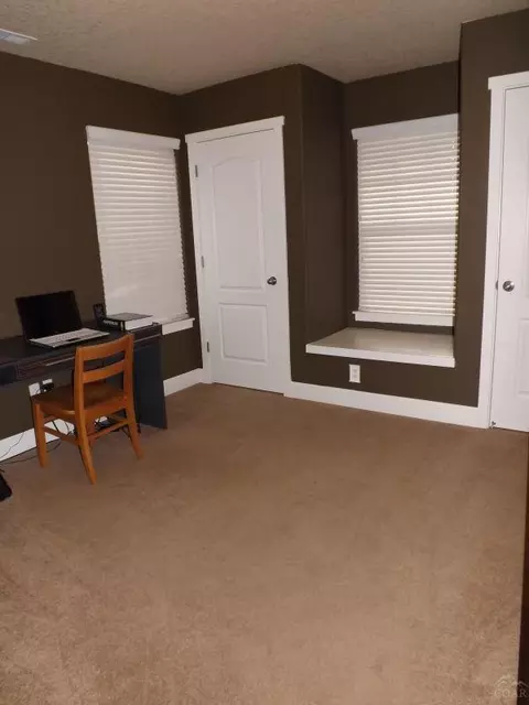 20764 Beaumont Dr, Bend, OR 97701 photo 5