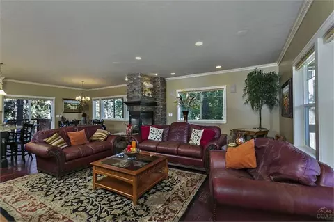 2739 NW Rainbow Ct, Bend, OR 97701 photo 3