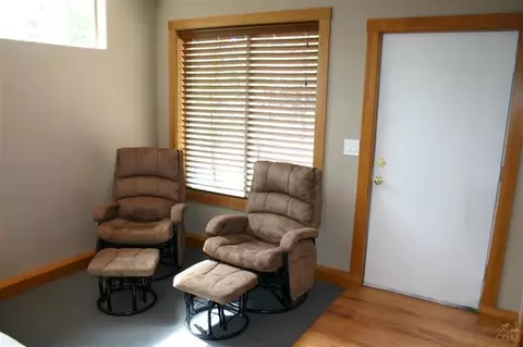 53559 Day Rd, La Pine, OR 97739 photo 2