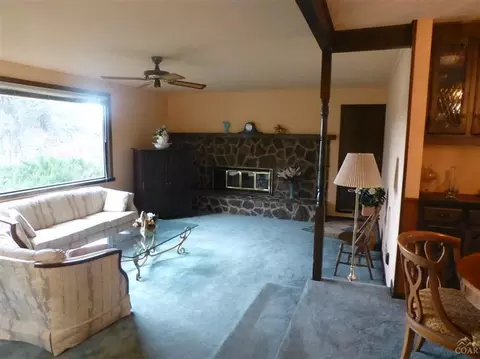 22885 Donna Ln, Bend, OR 97701 photo 3