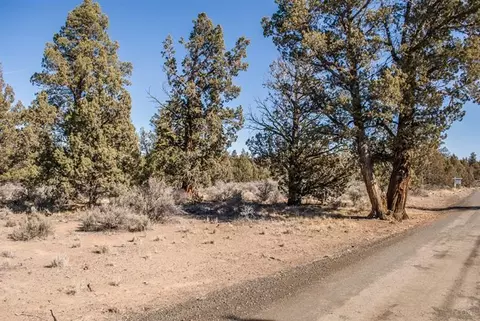 18140 Plainview, Bend, OR 97701 photo 9