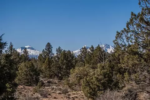 18140 Plainview, Bend, OR 97701 photo 2