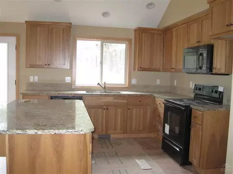 21367 Bartlett Ln, Bend, OR 97701 photo 2