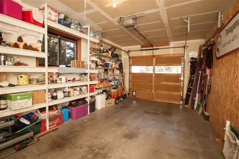 63286 Eastview Dr, Bend, OR 97701 photo 12