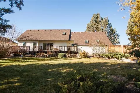 63286 Eastview Dr, Bend, OR 97701 photo 23