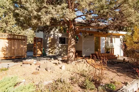 63286 Eastview Dr, Bend, OR 97701 photo 24