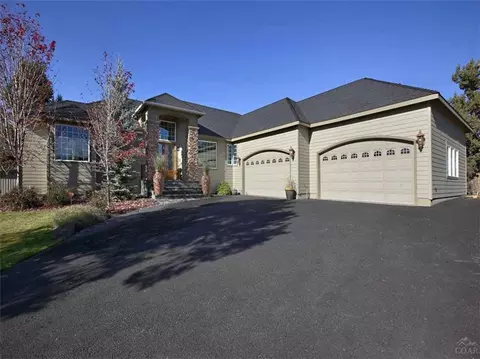 21420 Dale Rd, Bend, OR 97701 photo 2