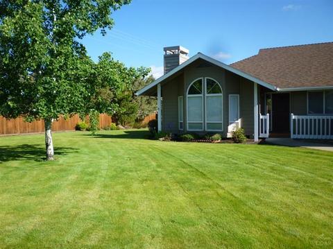 21497 Bradetich Loop, Bend, OR 97701 photo 2