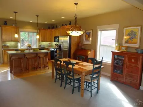 61466 Linton Loop, Bend, OR 97702 photo 5