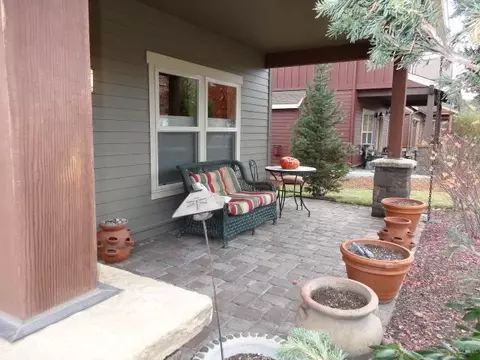 61466 Linton Loop, Bend, OR 97702 photo 3