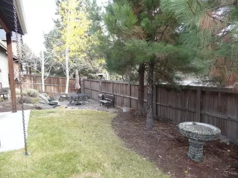 61466 Linton Loop, Bend, OR 97702 photo 18