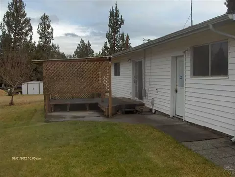 19816 2nd St, Bend, OR 97701 photo 4