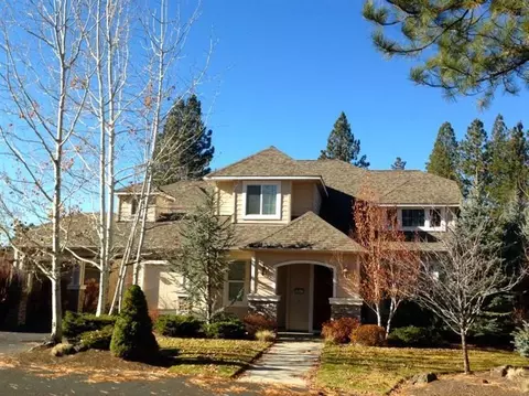 19517 Blue Lake Loop, Bend, OR 97702 photo 1