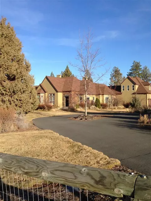 60570 Woodside Rd, Bend, OR 97702 photo 1