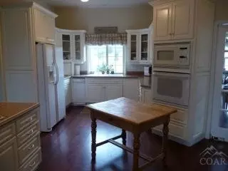 60570 Woodside Rd, Bend, OR 97702 photo 3