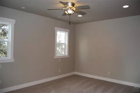 63126 Pikes Ct, Bend, OR 97701 photo 6