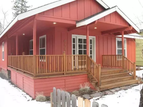 644 NE Marshall Ave, Bend, OR 97701 photo 2