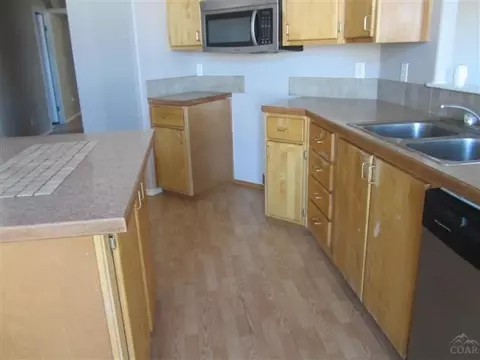 721 SW Ruby St, Madras, OR 97741 photo 4