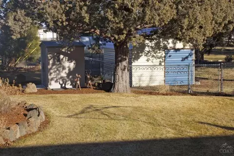 62950 Eagle Rd, Bend, OR 97701 photo 4