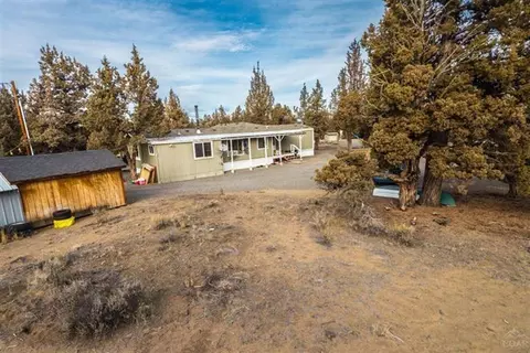 63925 Pioneer Loop, Bend, OR 97701 photo 5