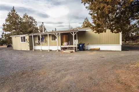 63925 Pioneer Loop, Bend, OR 97701 photo 1