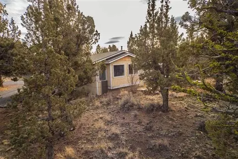 63925 Pioneer Loop, Bend, OR 97701 photo 11