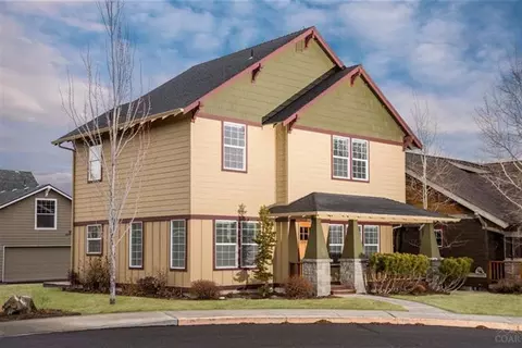 21360 Oakview Dr, Bend, OR 97701 photo 1