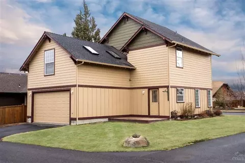 21360 Oakview Dr, Bend, OR 97701 photo 2