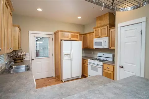 21360 Oakview Dr, Bend, OR 97701 photo 7