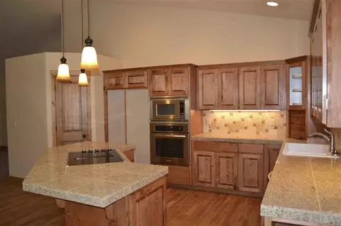 19041 Baker Rd, Bend, OR 97702 photo 6