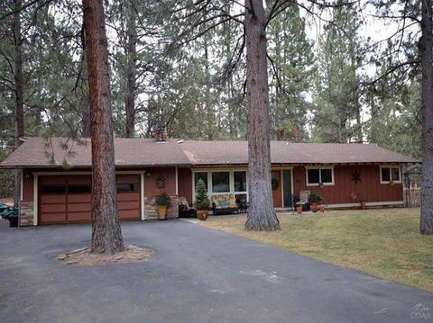 60812 Granite Dr, Bend, OR 97702 photo 2