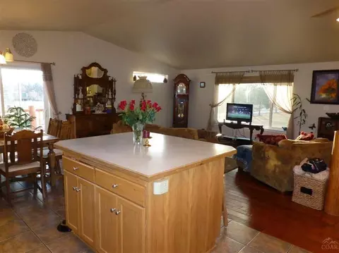 63350 Overtree Rd, Bend, OR 97701 photo 11