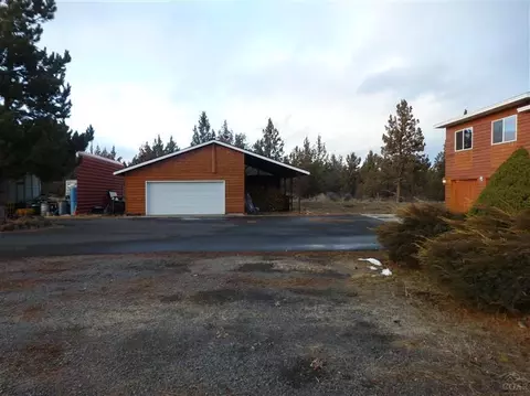 63350 Overtree Rd, Bend, OR 97701 photo 2