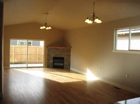 21183 SE Caleb Pl, Bend, OR 97702 photo 3