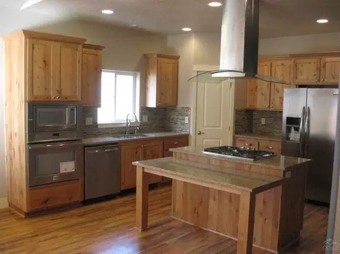 21183 SE Caleb Pl, Bend, OR 97702 photo 2