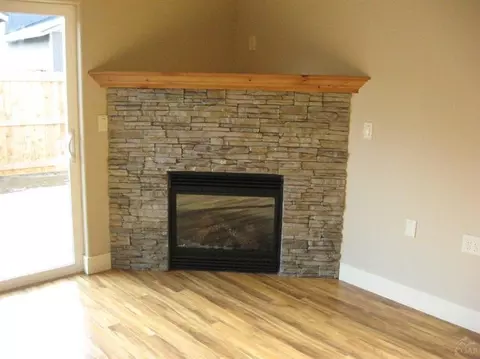 21183 SE Caleb Pl, Bend, OR 97702 photo 4