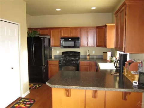 61636 Kaci, Bend, OR 97702 photo 4