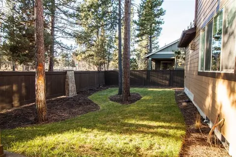 19121 Chiloquin Dr, Bend, OR 97701 photo 23