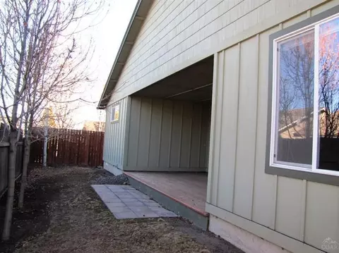 20280 NW Morgan Loop, Bend, OR 97701 photo 13